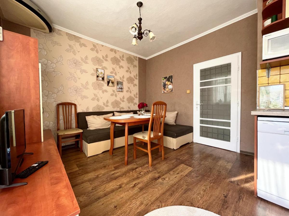 Apartment Acacia Βάρνα Εξωτερικό φωτογραφία